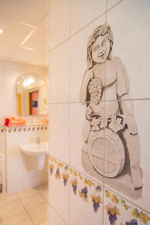 Domaine Bacchus Bed & Breakfast Reuil-sur-Marne Exterior photo